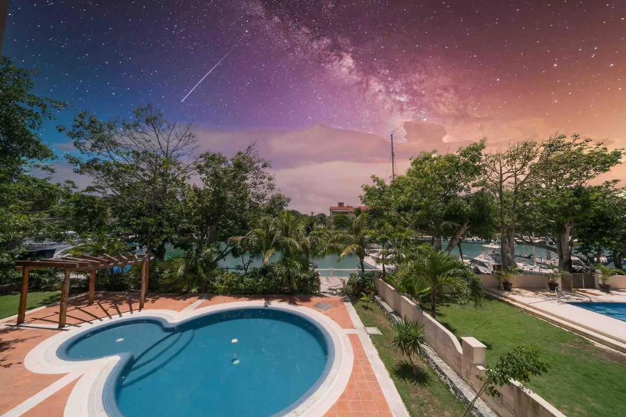 Marina Real Condo Puerto Aventuras - Close To The Beach アパート