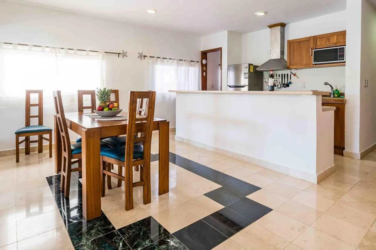 Marina Real Condo Puerto Aventuras - Close To The Beach アパート